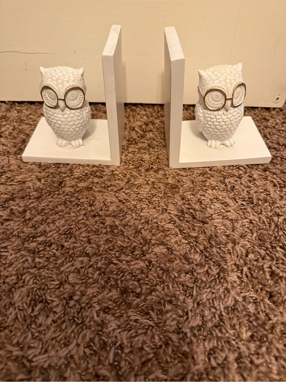 Hobby Lobby White Owl Bookends with Gold Glasses - Picture 1 of 9